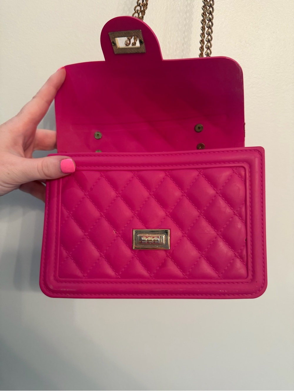 Quilted Hot Pink Chain Shoulder Bag - Picture 5 of 6